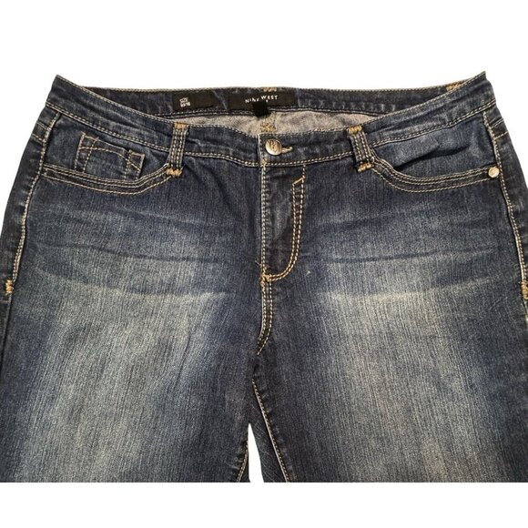 NINE WEST Jeans Missy Sz. 16 Average Dark Blue Embellished Embroidered Flared - Picture 6 of 16